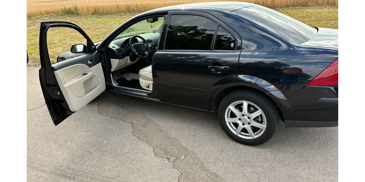 Ford Mondeo 130.000 km 1.899 &euro; Brühl 50321