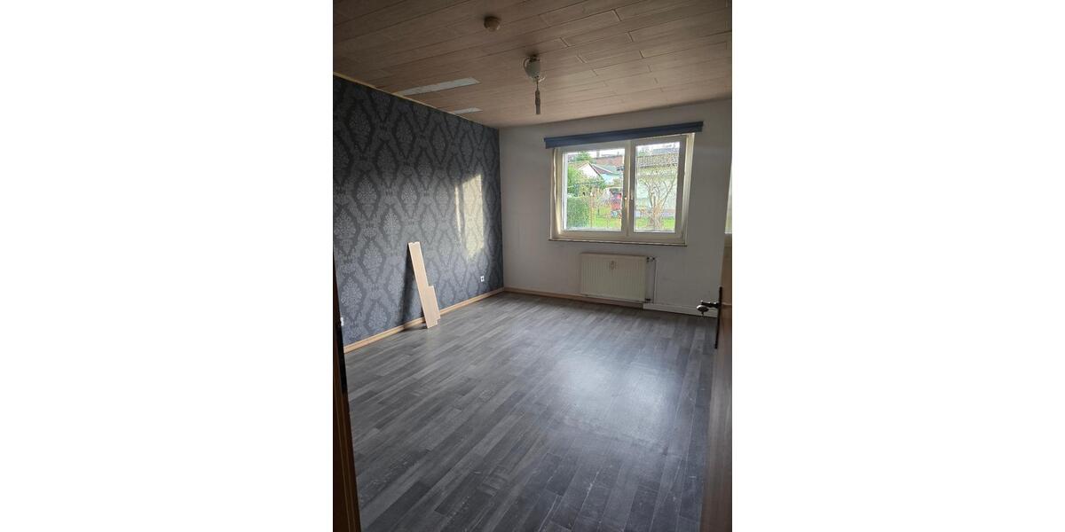 Etagenwohnung Solingen Wald - 2 Zimmer, 54 m&sup2;, 550&euro; | Angebot:25499355