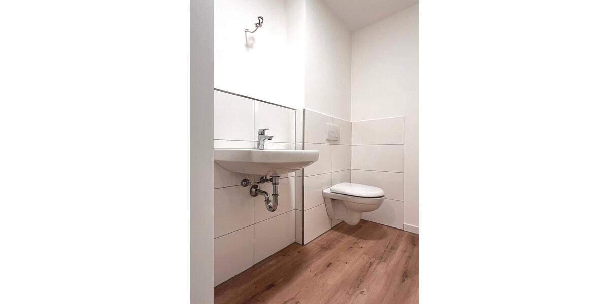 Dachgeschoßwohnung Düsseldorf Pempelfort - 1 Zimmer, 69 m&sup2;, 1.425&euro; | Angebot:25378670