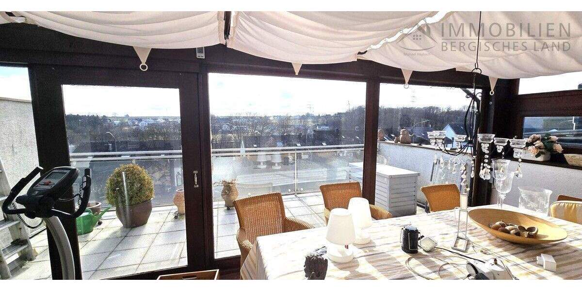 Reihenendhaus Hückeswagen Wiehagen - 5 Zimmer, 156 m&sup2;, 329.000&euro; | Angebot:25373837