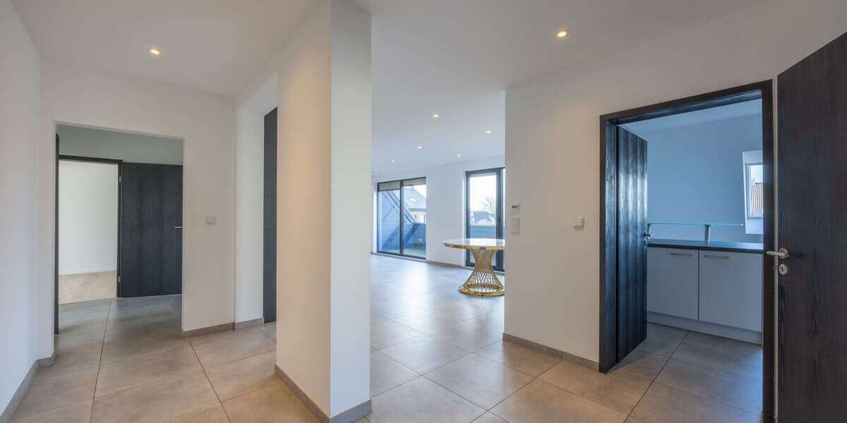 Wohnung zum Mieten in Neuss 1.700 € 154.5 m² 4 zimmer