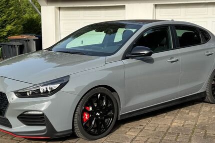 Hyundai i30 82.500 km 21.900 &euro; Bergisch Gladbach 51465