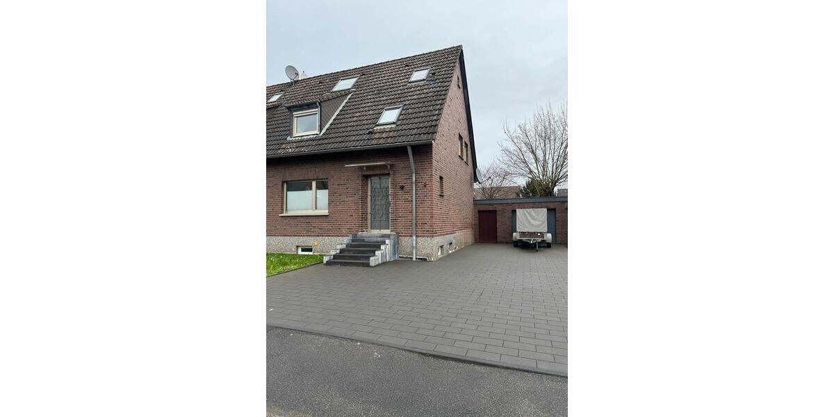 Doppelhaushälfte in Frechen-Grefrath 5 zimmer