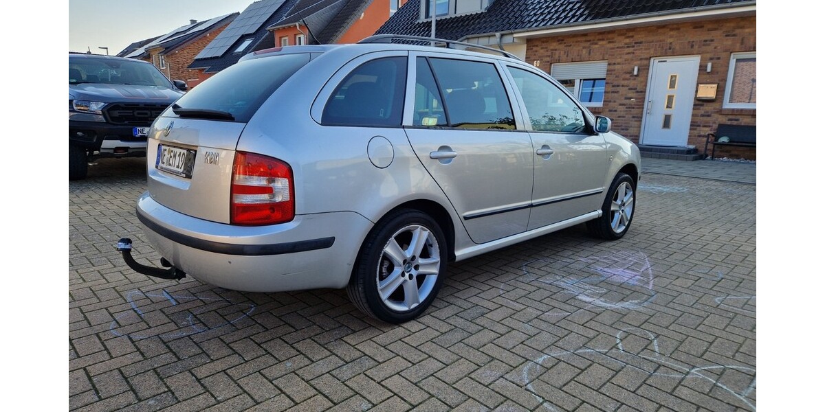 Skoda Fabia 389.000 km 2.000 &euro; Dormagen 41539