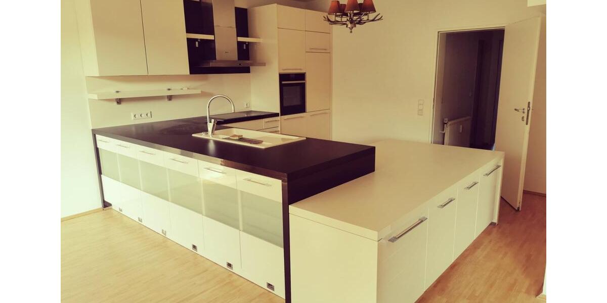 Familienfreundliche EW in Düsseltal – zwei sonnige ruhige Balkone 5 zimmer