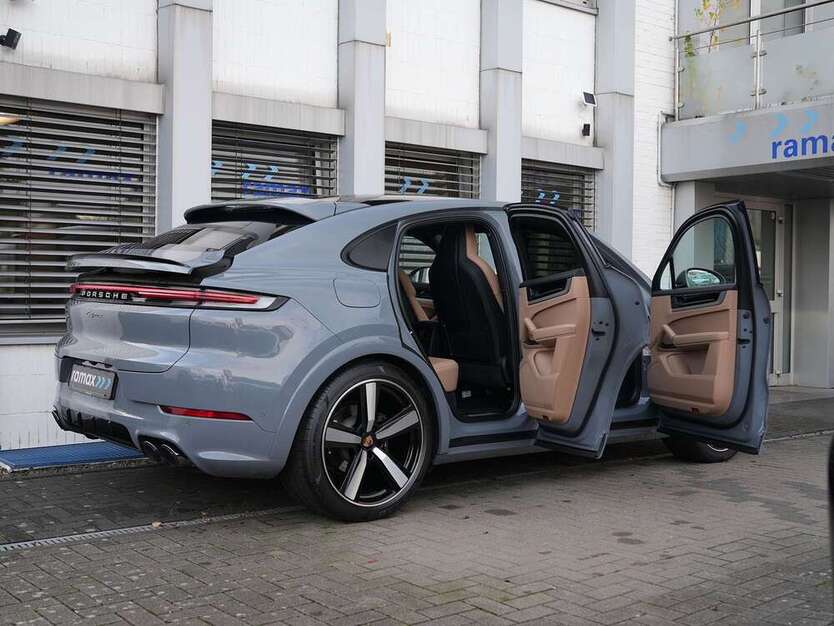 Porsche Cayenne 7.900 km 119.500 € Hürth (bei Köln) 50354