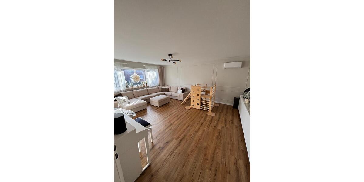 Helle 3,5 Zimmer Wohnung Klimatisiert 3.5 zimmer