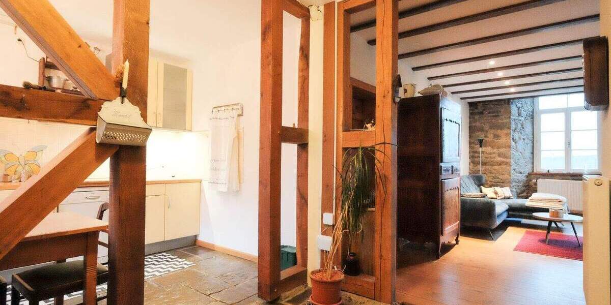 Reihenendhaus Lindlar Linde - 6 Zimmer, 225 m&sup2;, 1.900&euro; | Angebot:23880348