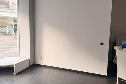 StuhlmieteRaummiete Kosmetik in Neuss zimmer