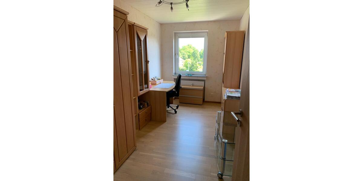 Etagenwohnung Monheim am Rhein - 3 Zimmer, 75 m&sup2;, 240.000&euro; | Angebot:25340678