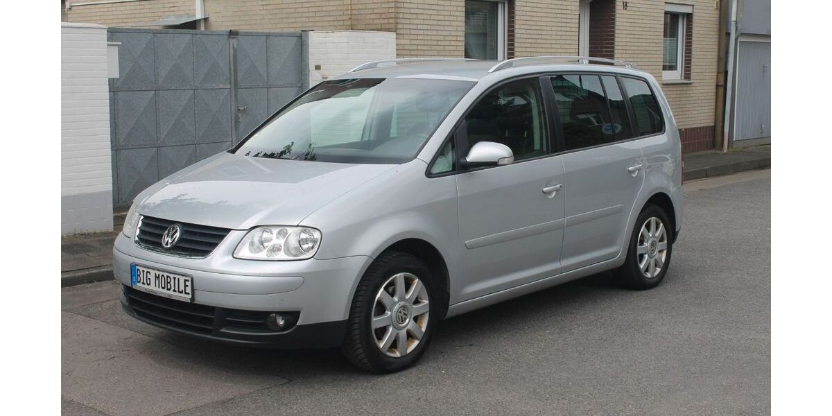 VW Touran 165.000 km 4.350 &euro; Köln 50739