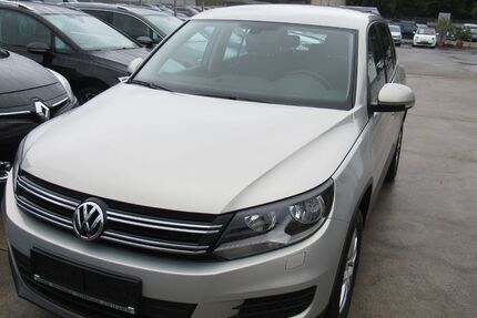 VW Tiguan 169.000 km 8.200 &euro; Leverkusen 51371