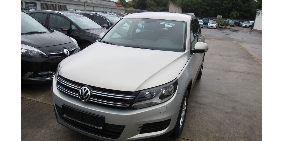VW Tiguan 169.000 km 8.200 &euro; Leverkusen 51371