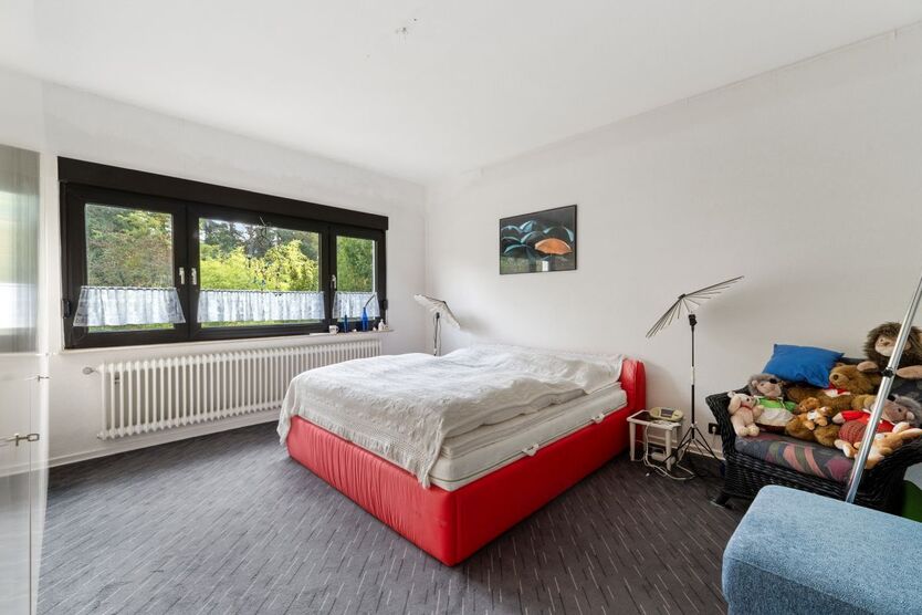 Mit 3D: Gepflegtes Zweifamilienhaus mit parkähnlichem Gartenparadies – Modernisieren, Einziehen & Wohlfühlen 8 zimmer