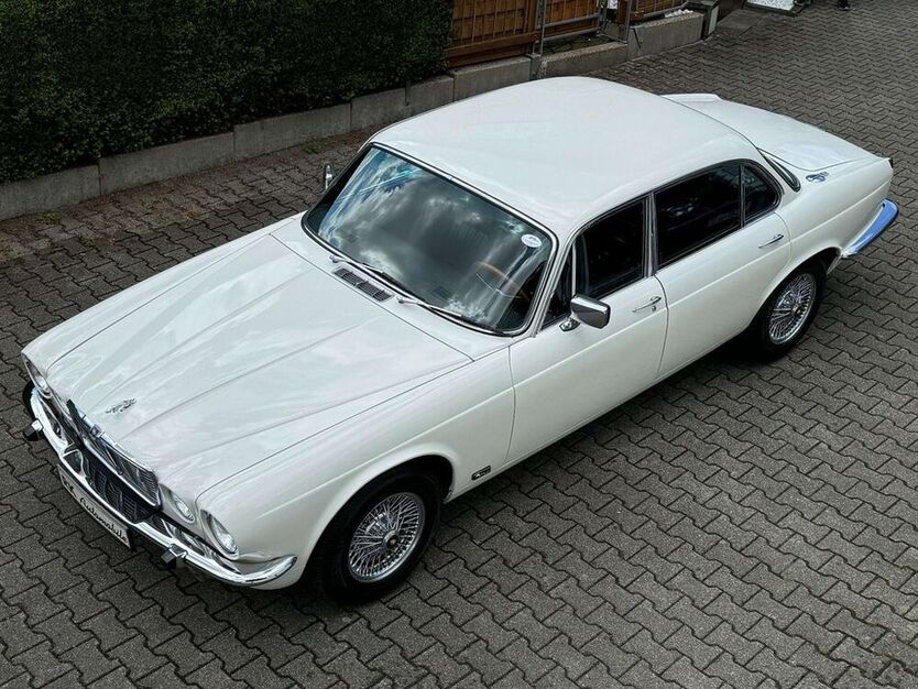 XJ