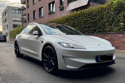 Tesla Model 3 31.493 km 51.100 &euro; Leverkusen 51379