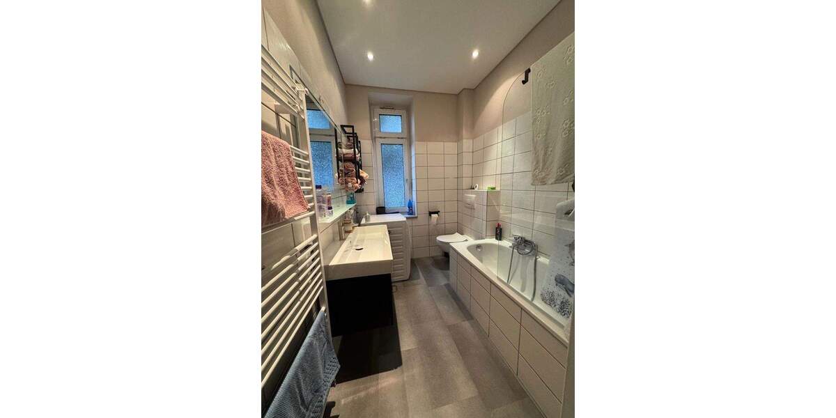 Etagenwohnung Hilden Kalstert - 3 Zimmer, 92 m&sup2;, 1.180&euro; | Angebot:25570396