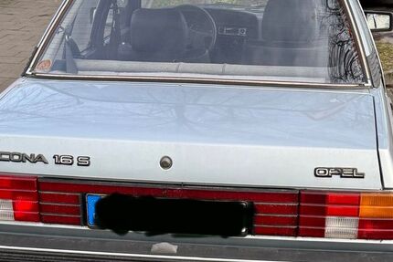 Opel Ascona 41.372 km 2.000 &euro; Düsseldorf 40597