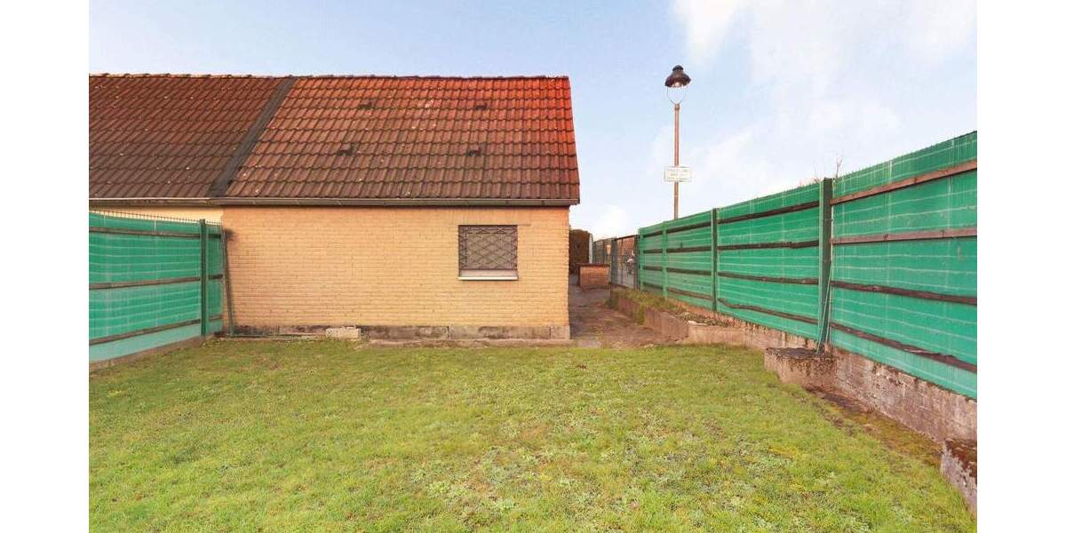 Doppelhaushälfte Düsseldorf Vennhausen - 5 Zimmer, 114 m&sup2;, 300.000&euro; | Angebot:25686662