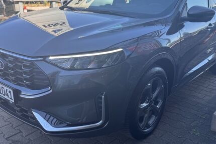 Ford Kuga 2.500 km 36.290 &euro; Pulheim 50259