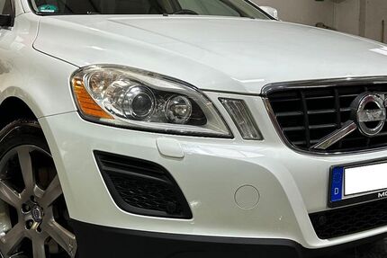 Volvo XC60 165.000 km 13.490 &euro; Köln 50739