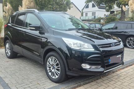 Ford Kuga 112.000 km 10.500 &euro; Troisdorf 53840