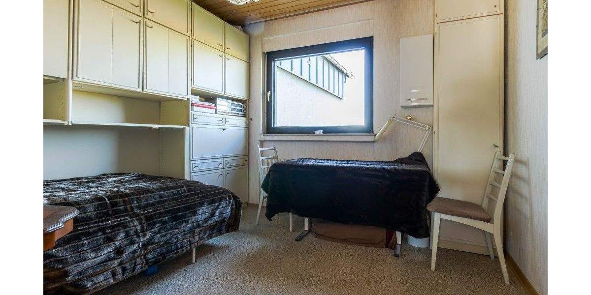 Reihenmittelhaus Leverkusen Rheindorf - 5 Zimmer, 151 m&sup2;, 449.000&euro; | Angebot:23986779