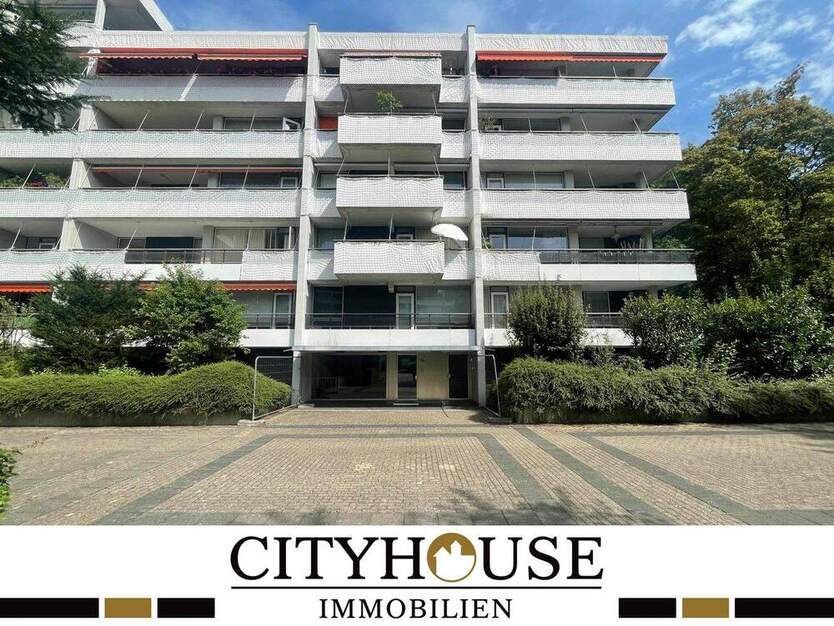 CITYHOUSE: Schöne 4-Zimmer-Wohnung mit 2 Balkonen und TG-Stellplatz in Köln-Junkersdorf 4 zimmer