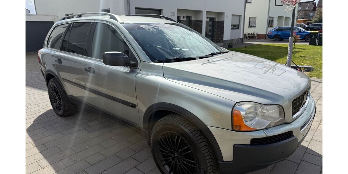 Volvo XC90 330.000 km 3.900 &euro; Bedburg (bei Köln) 50181