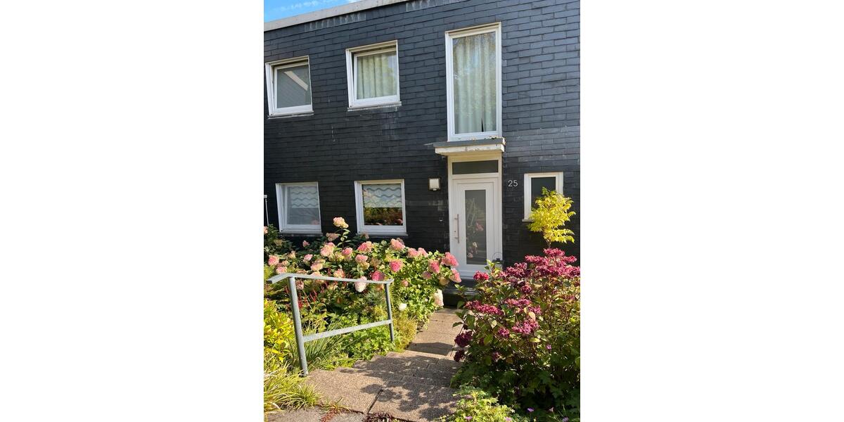 Reihenhaus Solingen Central - 4 Zimmer, 120 m&sup2;, 485.000&euro; | Angebot:27006960