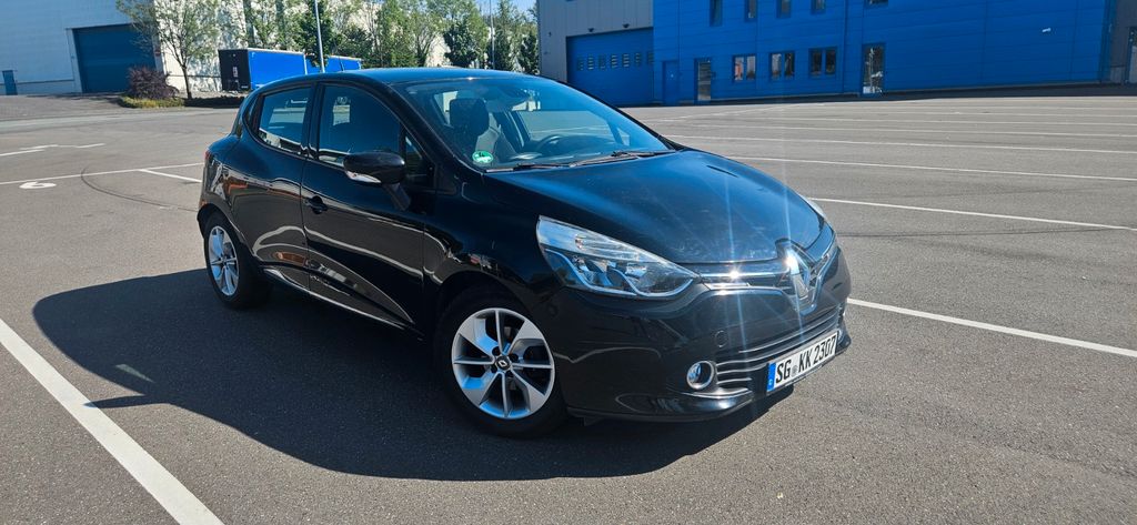 Renault Clio 133.000 km 6.770 &euro; Solingen 42653