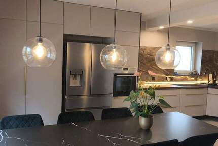 Moderne 5-Zimmer-Wohnung in Düsseldorf-Benrath großer Balkon & Grünfläche von privat, ohne Makler 5 zimmer