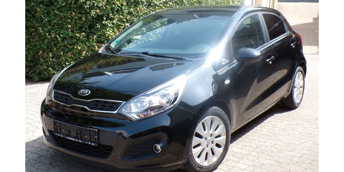 Kia Rio 163.000 km 3.940 &euro; Düsseldorf 40468