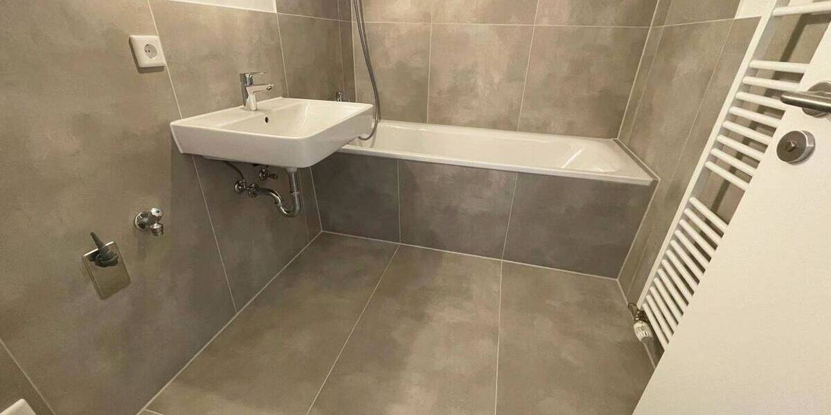 Etagenwohnung Köln Urbach - 3 Zimmer, 82 m&sup2;, 1.120&euro; | Angebot:26879047