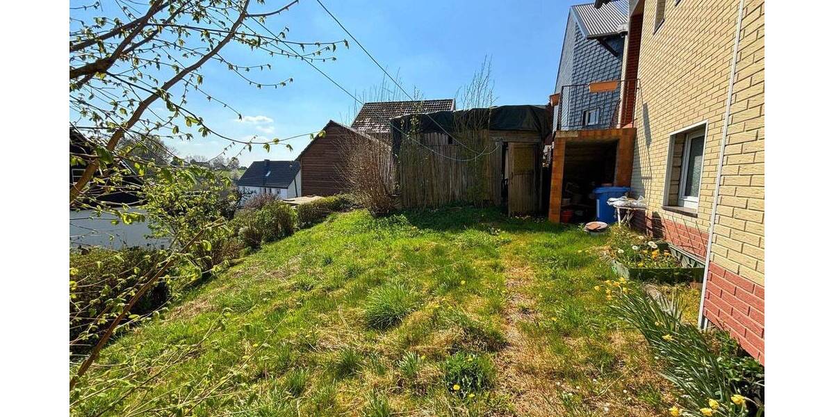 Ländliches Einfamilienhaus im Dornröschenschlaf 4 zimmer