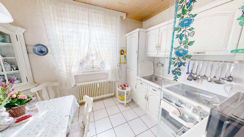 Etagenwohnung Erftstadt Lechenich - 3 Zimmer, 73 m&sup2;, 175.000&euro; | Angebot:25267357