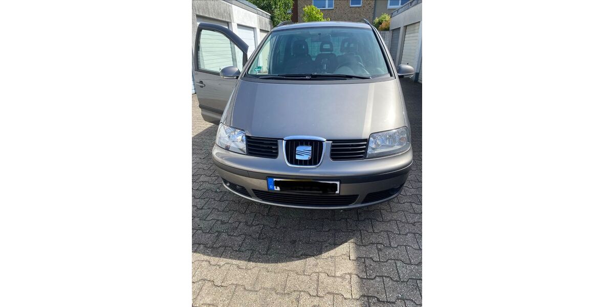 Seat Alhambra 110.000 km 7.900 &euro; Köln 50765