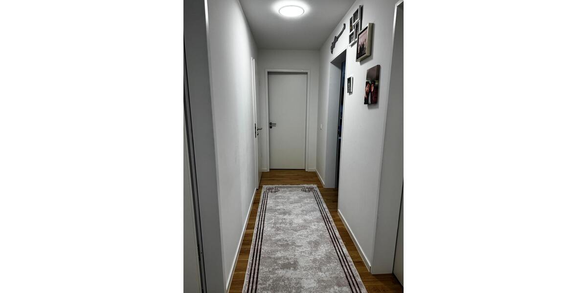 geräumige 3-Zimmer-Wohnung mit Sonnenbalkon und TG-Stellplatz im beliebten Kölner Süden 3 zimmer