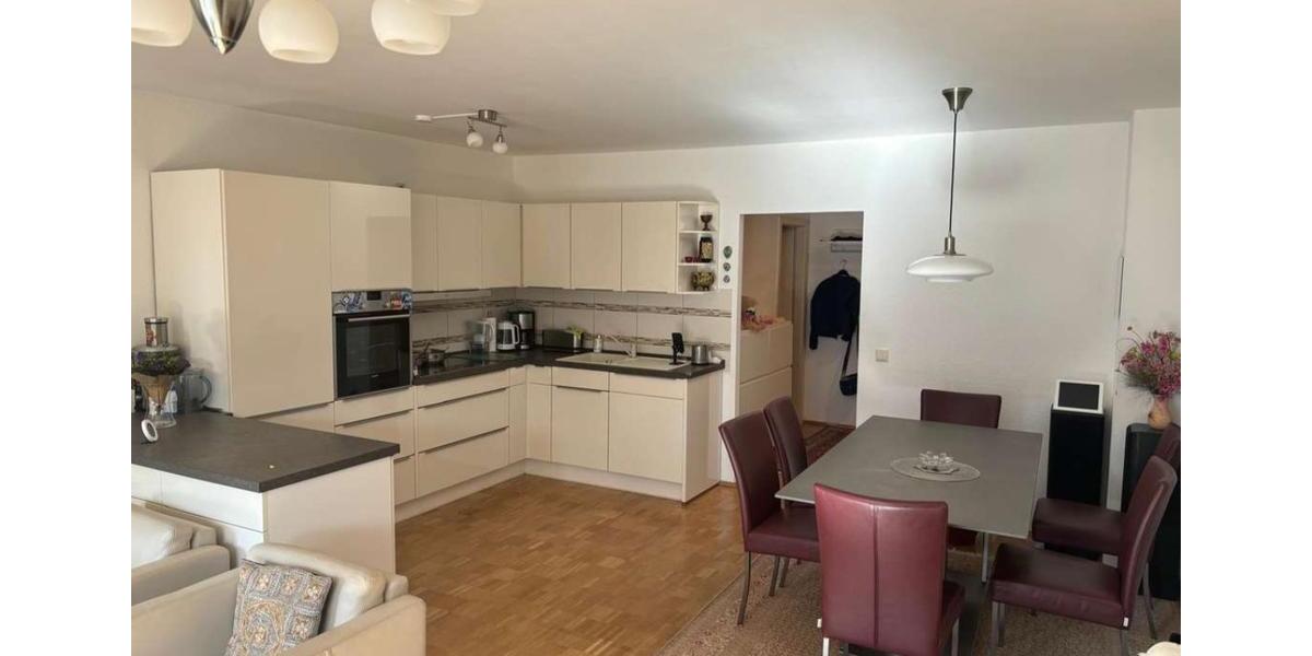 Rarität - EG Wohnung mit Garten und Tiefgaragenstellplatz 3 zimmer