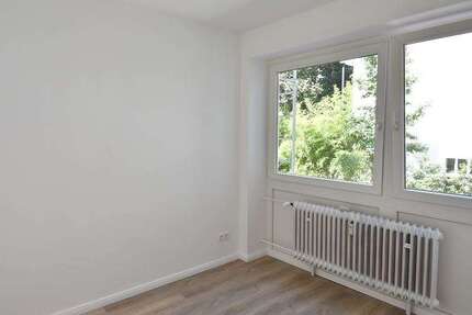 Wohnung zum Mieten in Düsseldorf 605 € 12.36 m² 1 zimmer