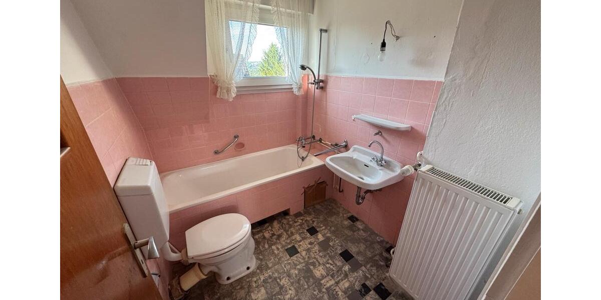 Einfamilienhaus Wermelskirchen - 5 Zimmer, 154 m&sup2;, 350.000&euro; | Angebot:26891934