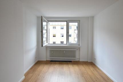 Wohnung Düsseldorf Derendorf - 1 Zimmer, 26 m&sup2;, 950&euro; | Angebot:26072585