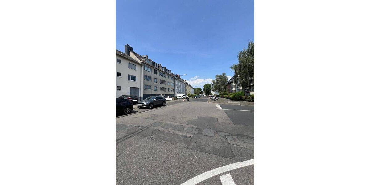 Etagenwohnung Köln Buchheim - 3 Zimmer, 67 m&sup2;, 1.200&euro; | Angebot:26891523
