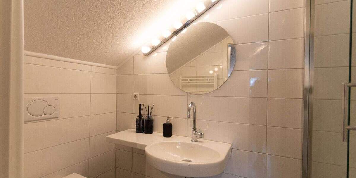 Luxuriöses Einfamilienhaus mit außergewöhnlichem Raumkonzept in Bestlage von Neuss-Selikum 9 zimmer