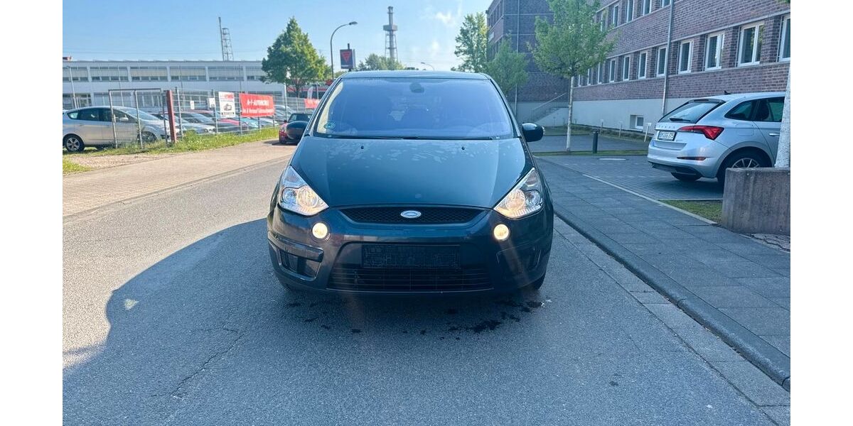 Ford S-Max 272.155 km 2.300 &euro; Wesseling 50389