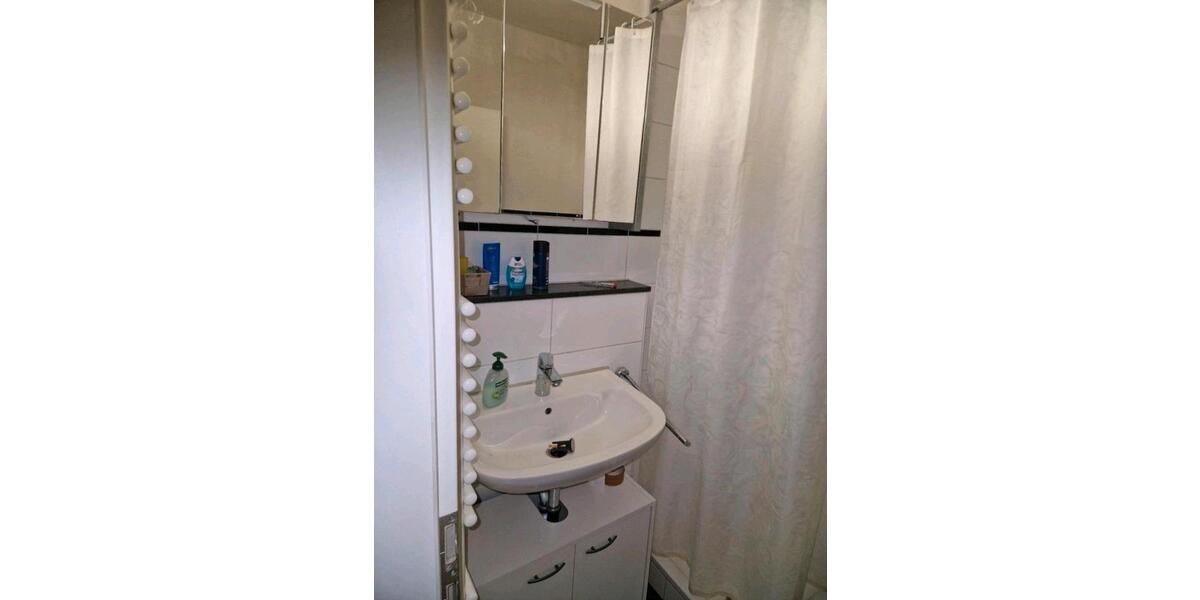 Etagenwohnung Köln Heimersdorf - 1 Zimmer, 38 m&sup2;, 700&euro; | Angebot:25374923