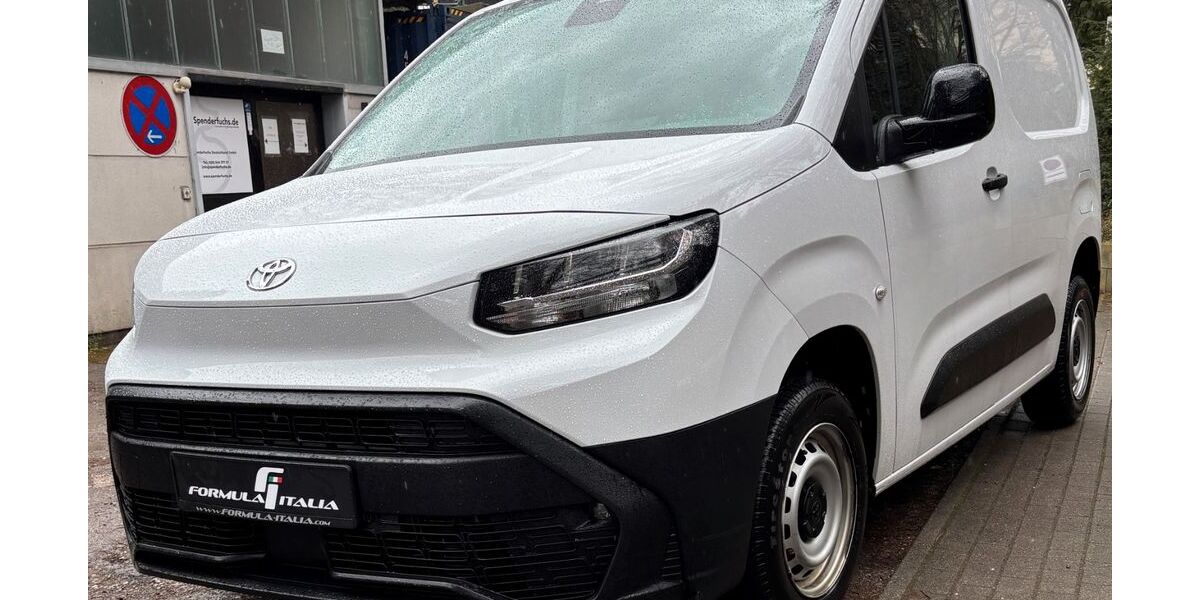 Toyota Proace City 24.000 km 17.990 &euro; Solingen 42697
