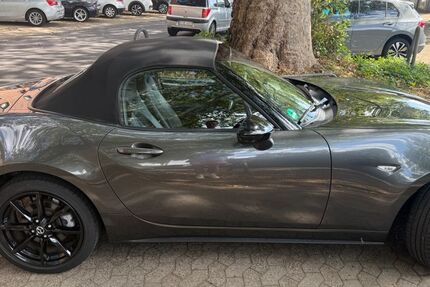 Mazda MX-5 85.729 km 19.200 &euro; Düsseldorf 40237