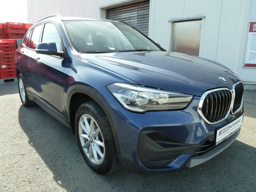BMW X1 X drive18 D Avantage Sportsitzei AHK PDC DAB 188.000 km 16.800 € Ratingen 40885