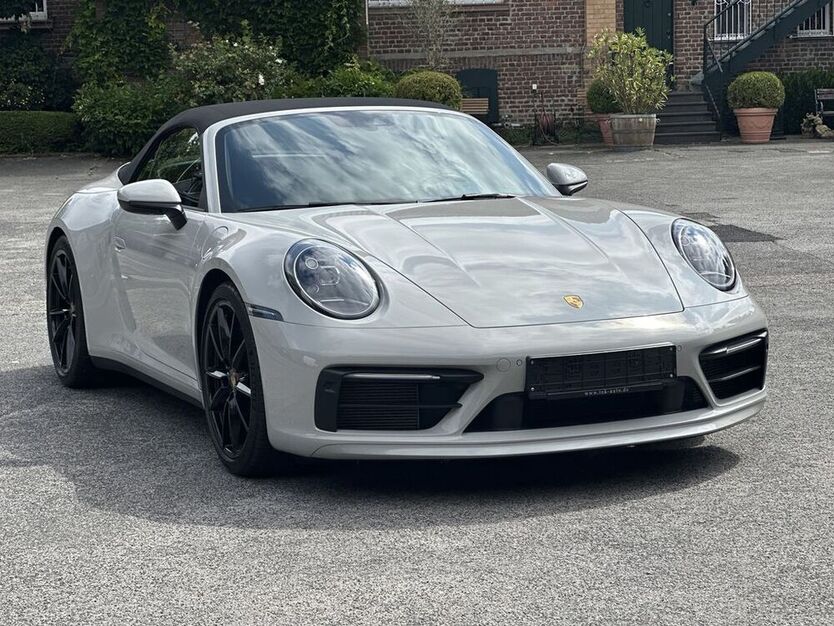 992